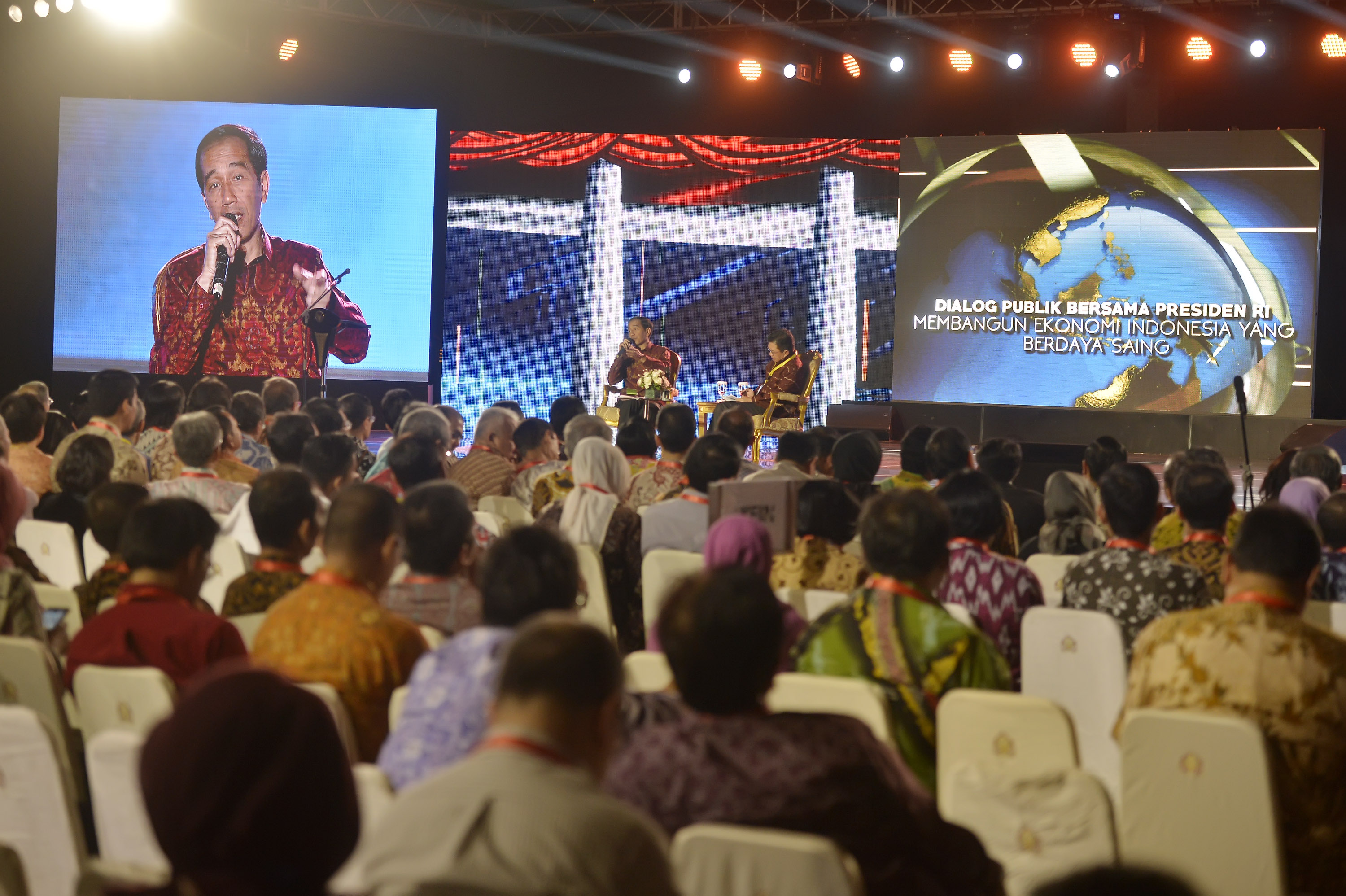 Membabat Regulasi yang Menjerat