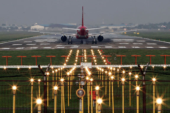 Menindak Maskapai Buruk