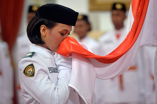 Menjadi Bangsa Pemenang