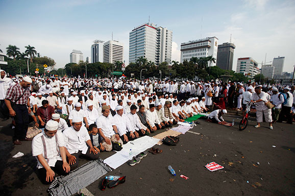 Menuju Aksi Superdamai