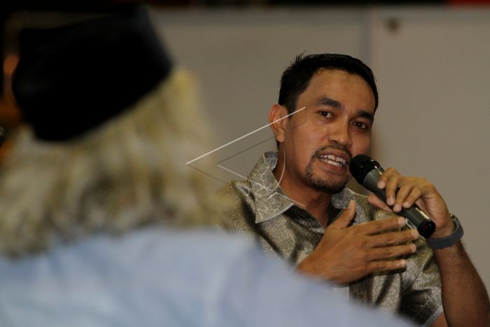 Anggota DPR RI Komisi III Ahmad Sahroni dalam diskusi buku.