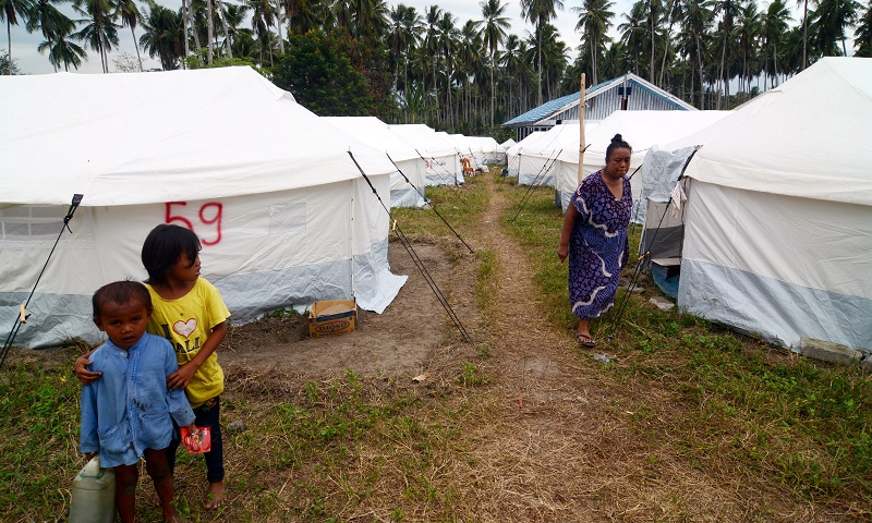 Pengungsi korban gempa