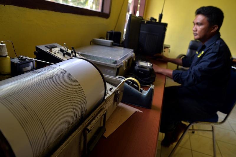 Pengamatan gunung berapi