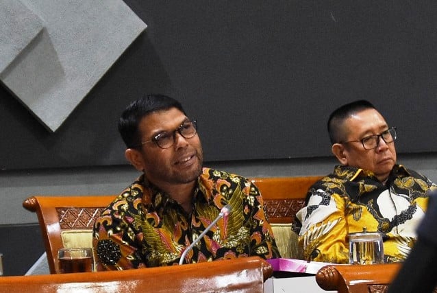 Anggota Komisi III DPR RI Muhammad Nasir Djamil (kiri).