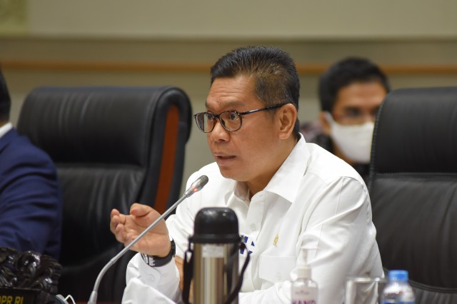 Wakil Ketua Komisi III DPR RI Adies Kadir.