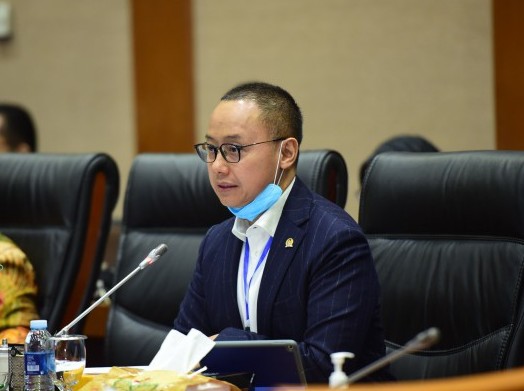 Wakil Ketua Komisi VII DPR RI Eddy Soeparno.