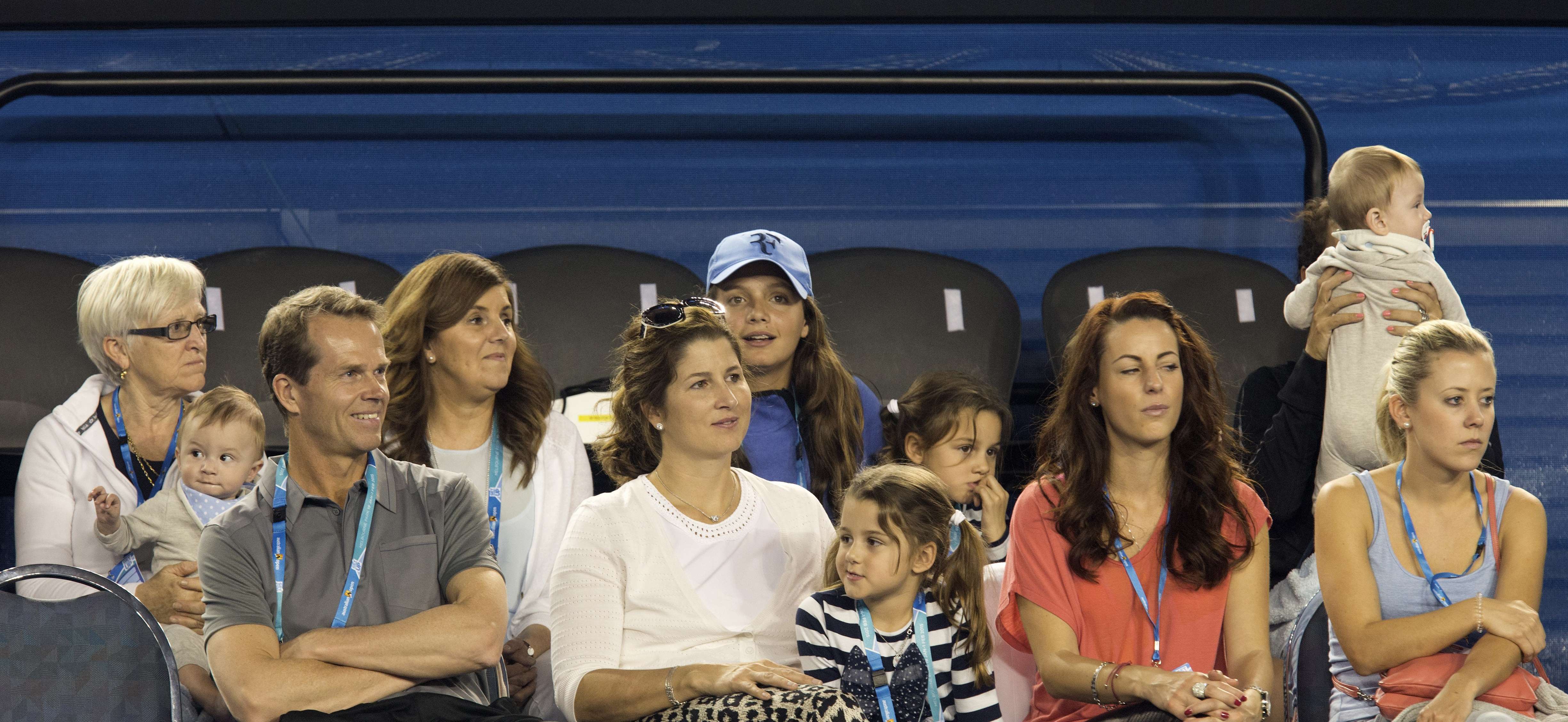 Federer Ajarkan Filosofi Tenis kepada Buah Hati