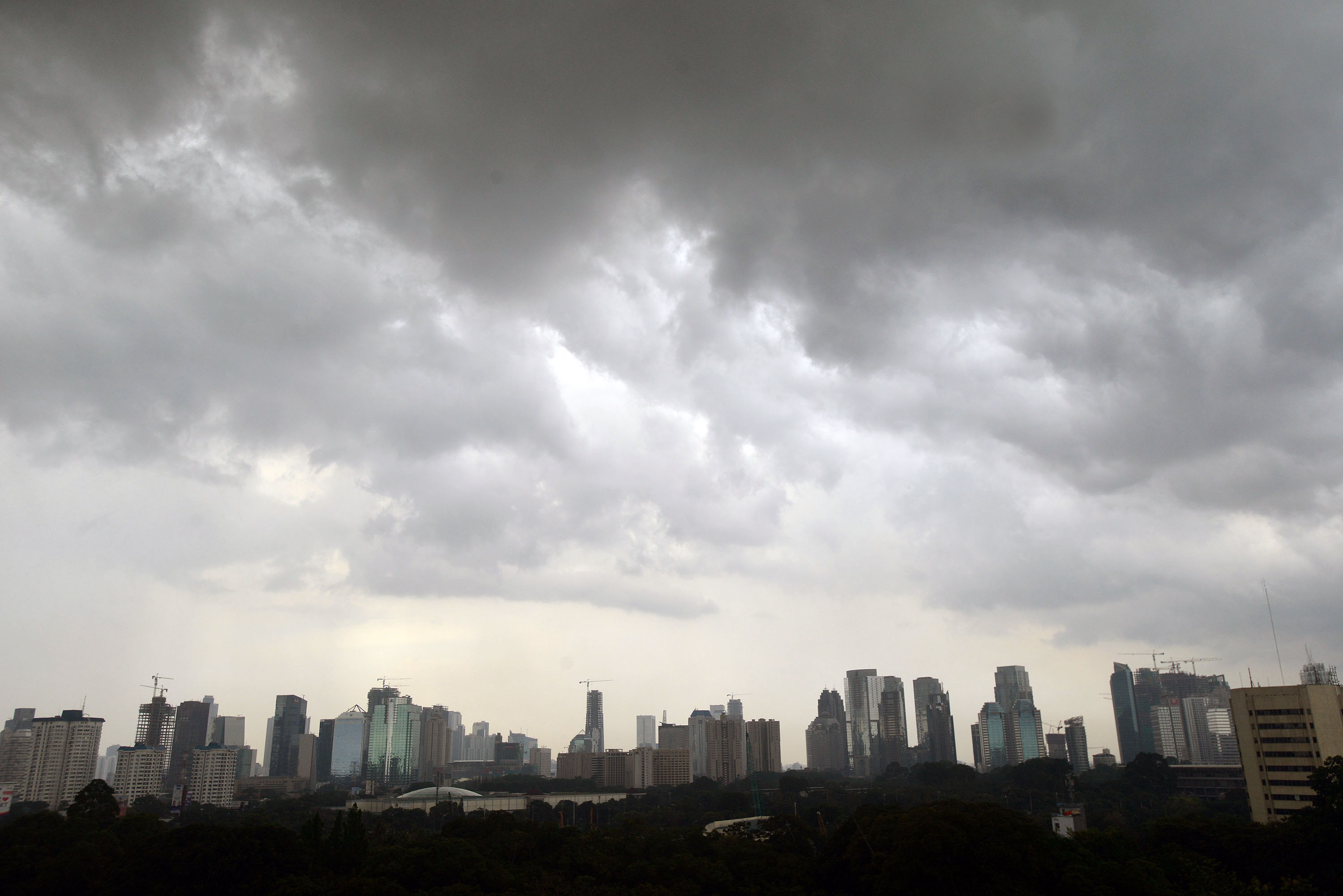 BMKG memprediksi cuaca Jabodetabek akan hujan merata siang ini