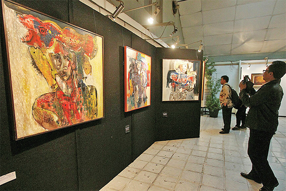 Melepas Diri dari Rupa Asli