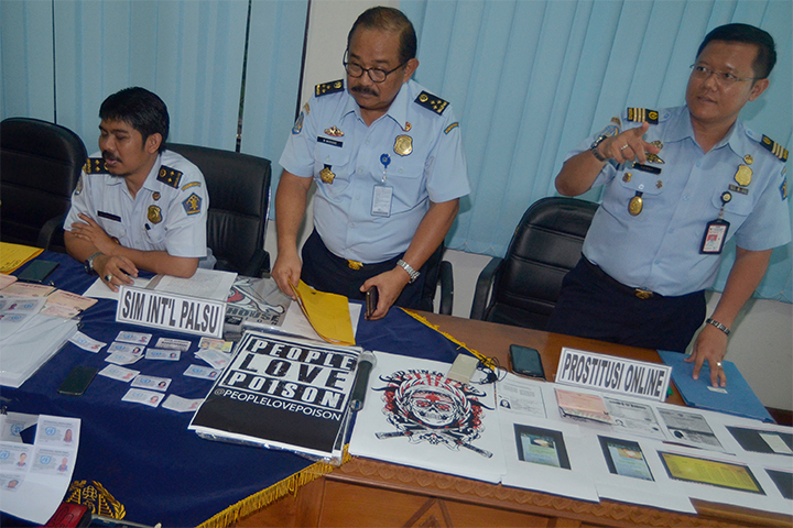 Pemerintah Harus Tambah Petugas Imigrasi