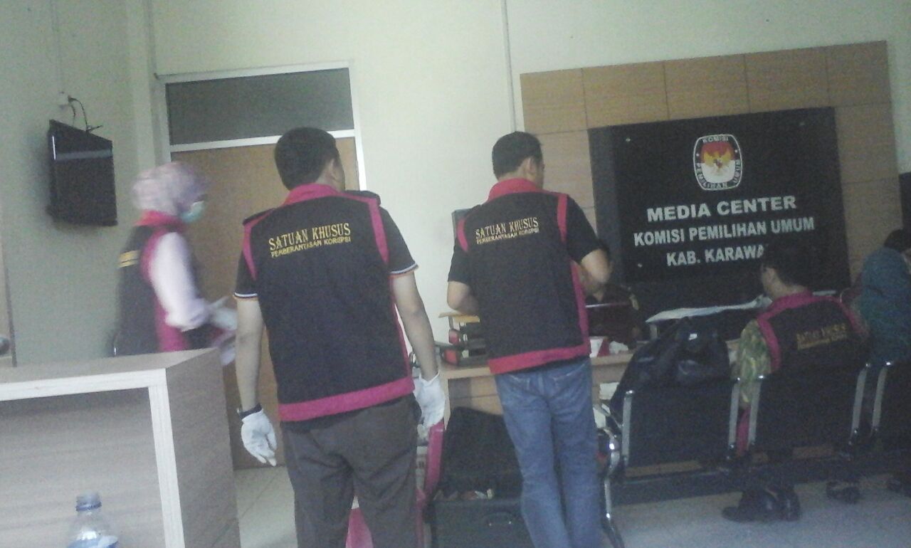 Kejari Geledah Kantor KPU Karawang