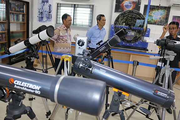 Menjelajah Taman Astronomi UMSU