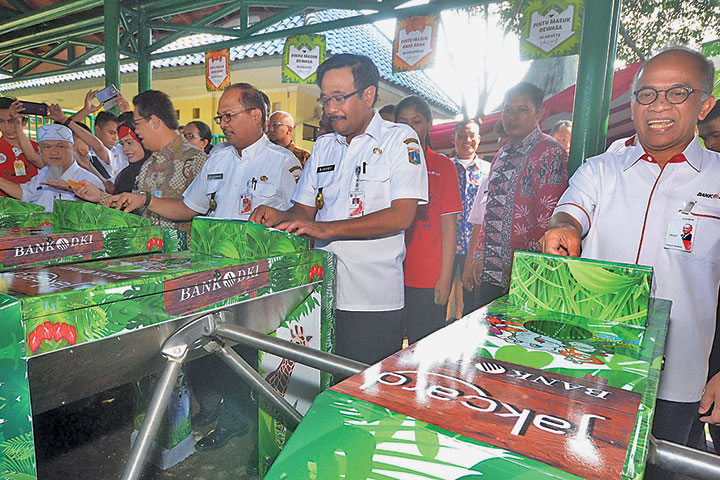 Tempat Wisata Dibanjiri Pengunjung