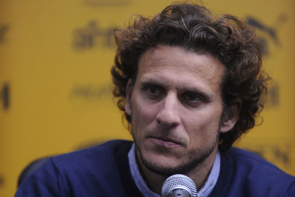 Diego Forlan Tinggalkan Penarol Namun belum Pensiun
