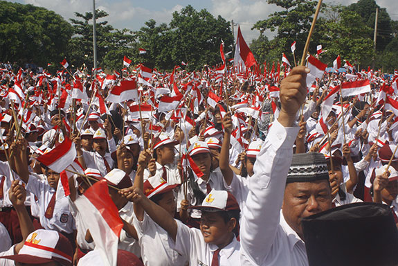 Sekolah Larang Hormat Bendera