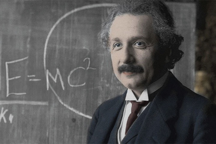 1905: Teori Relativitas Diperkenalkan