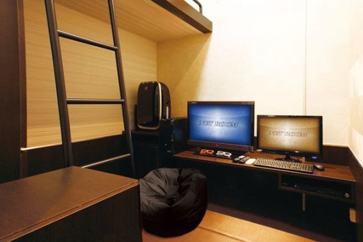 Unik, Ini Penampakan Penginapan Warnet di Jepang