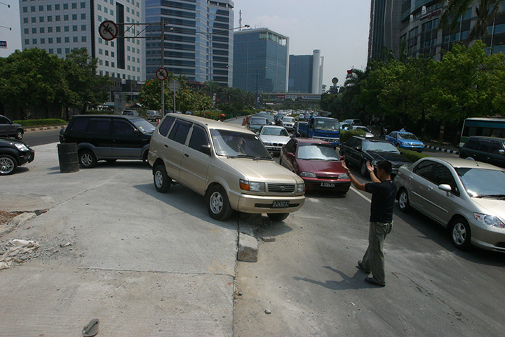 Polda Metro akan Gandeng Polisi Cepek untuk Atasi Kemacetan