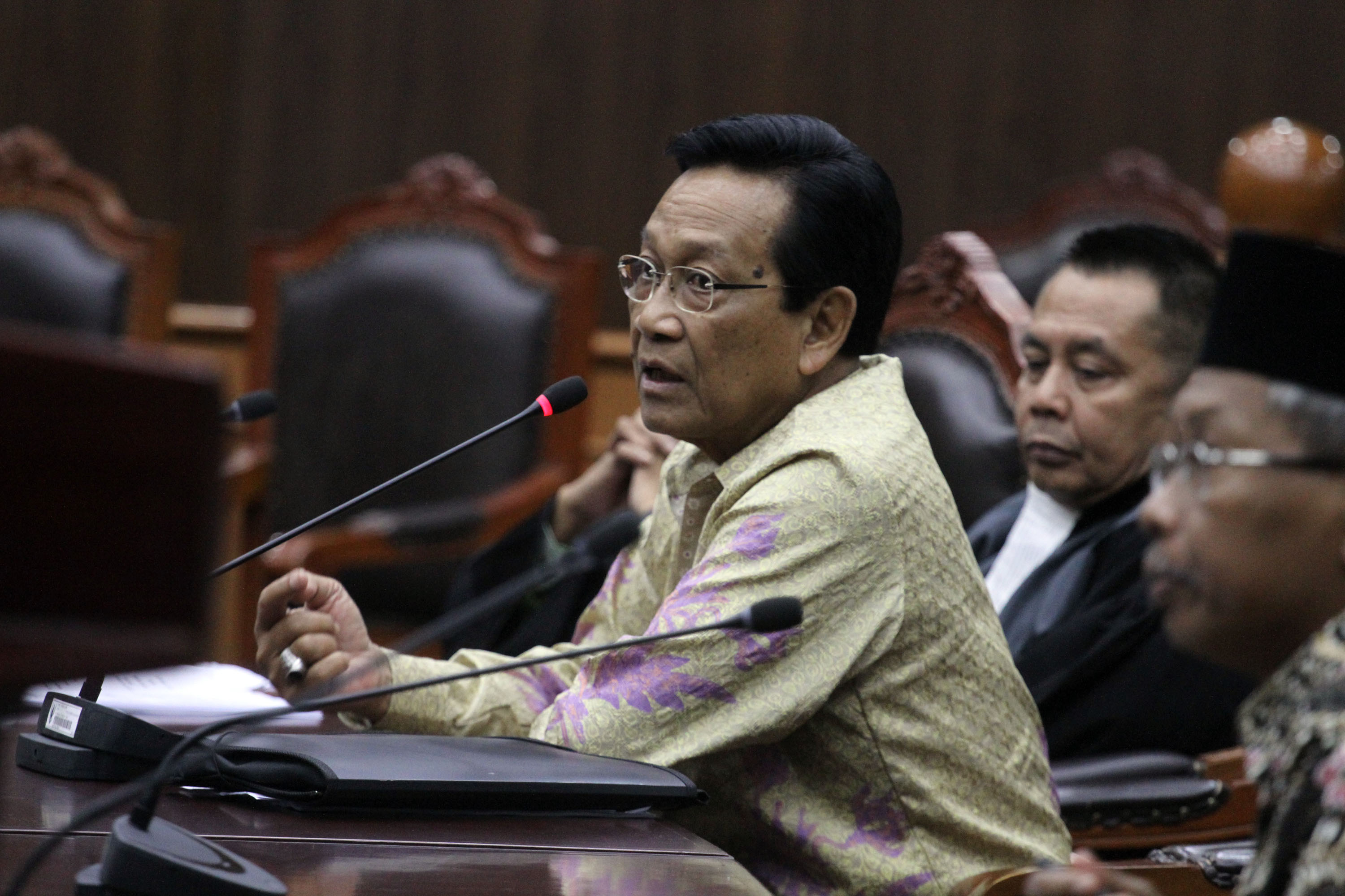 Sultan Diskusikan Suksesi Gubernur Yogyakarta dengan Presiden