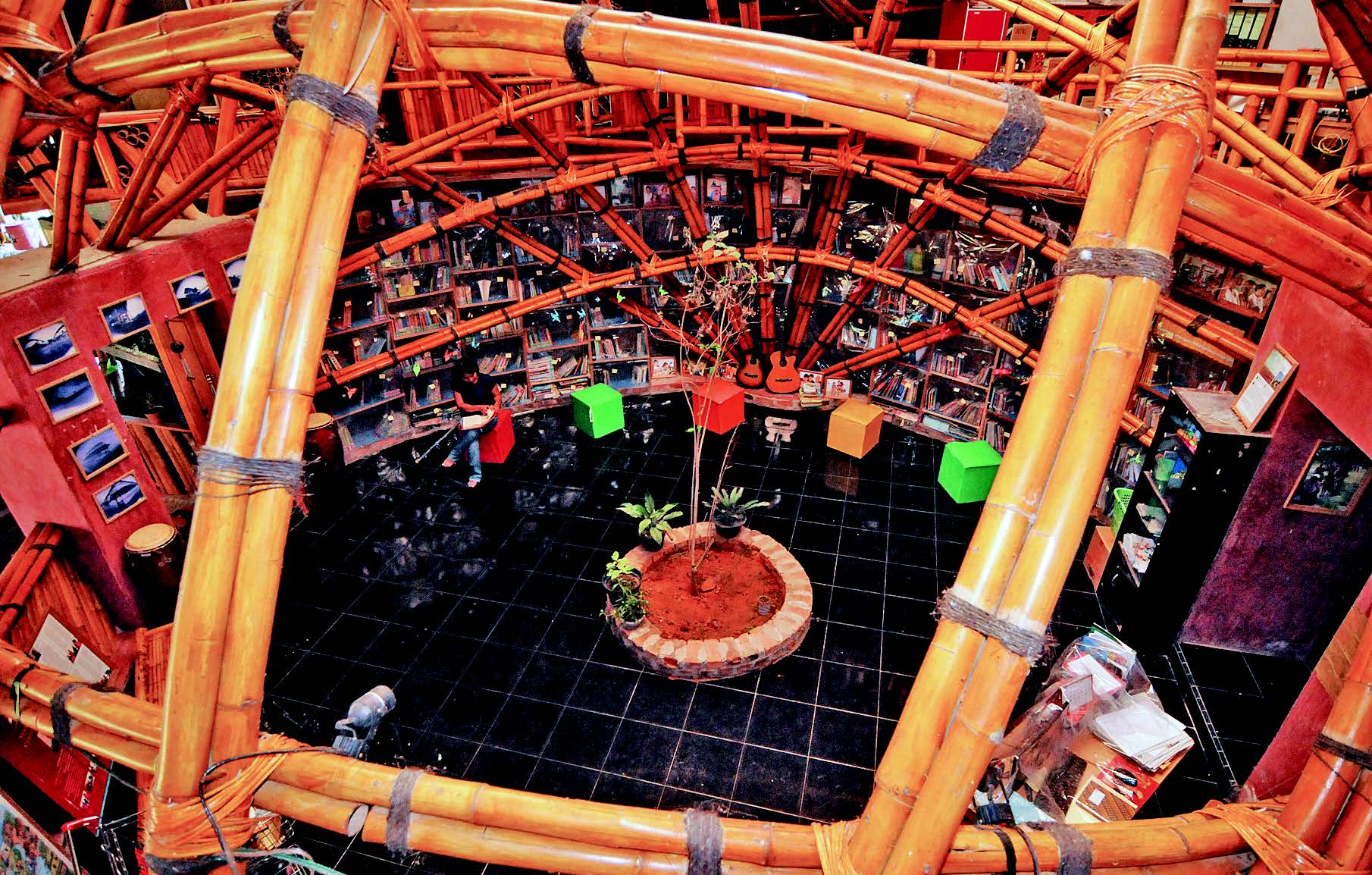 Menjadi Ibu Sekaligus Ayah