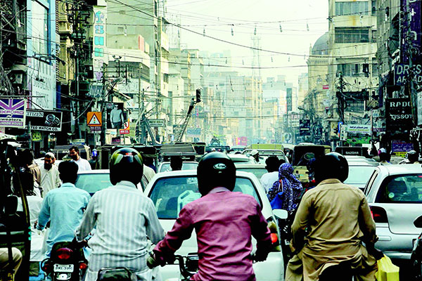 Sepintas Tanah Abang di Jalanan Karachi
