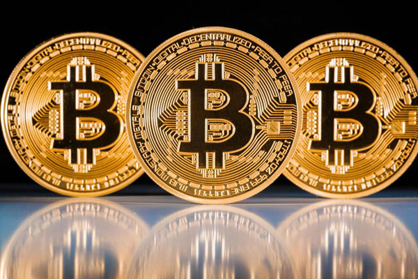 OJK Godok Regulasi Khusus Terkait Bitcoin