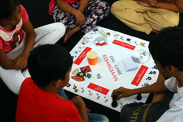 Hilangkan Politisasi Fanatisme Kesukuan