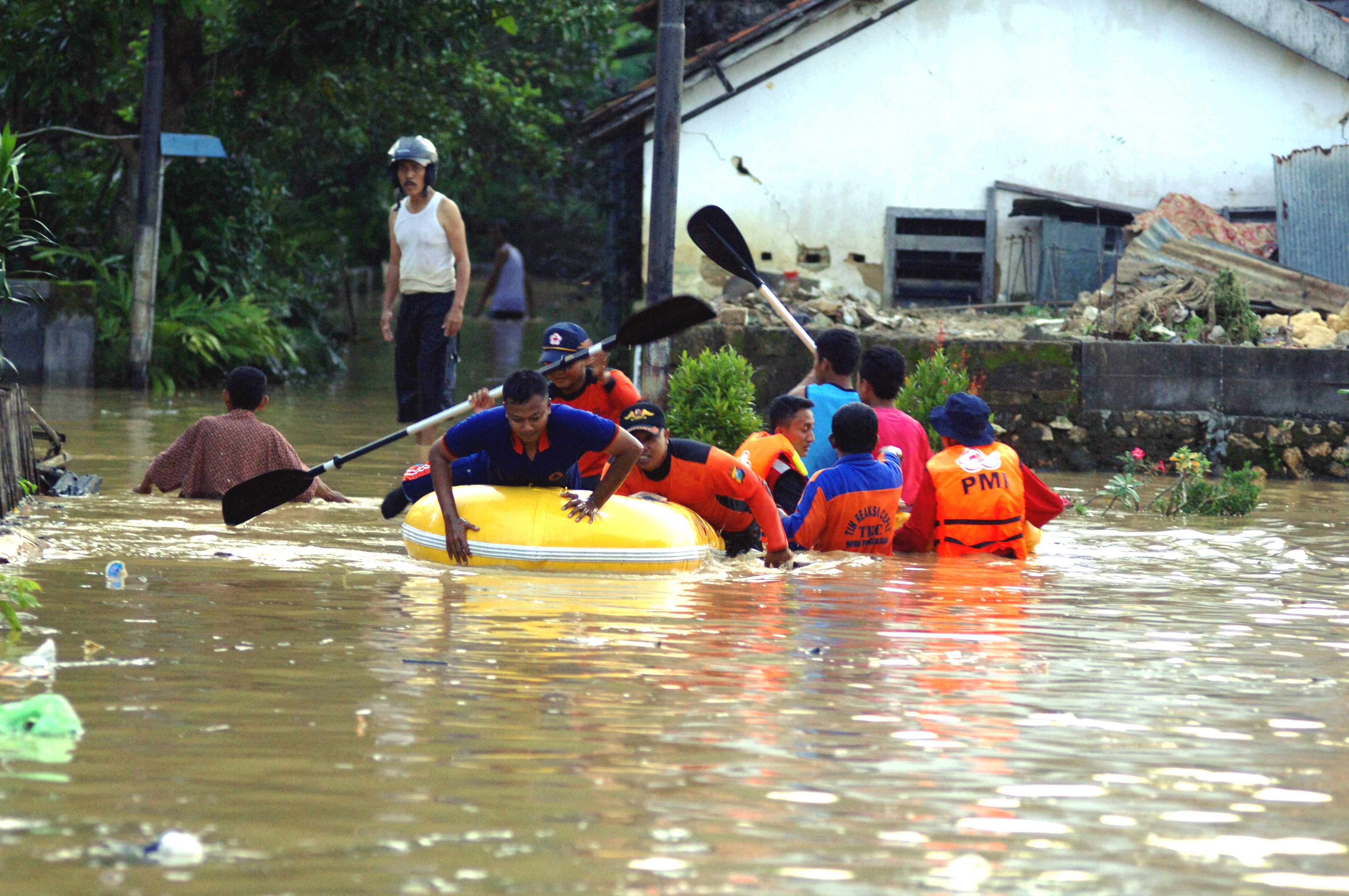 Banjir di Pamekasan kian Meluas