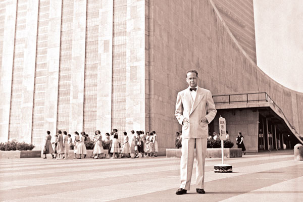 1951:  Markas PBB Resmi Dibuka