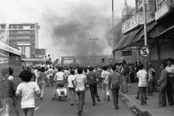 1974:  Peristiwa Malari