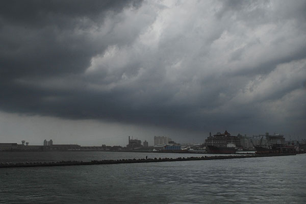 BMKG: Waspadai Angin Kencang 30 Km/Jam