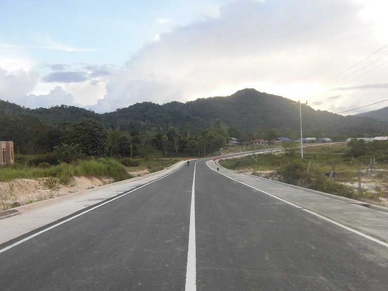 Jalan Long bawan-Long Midang