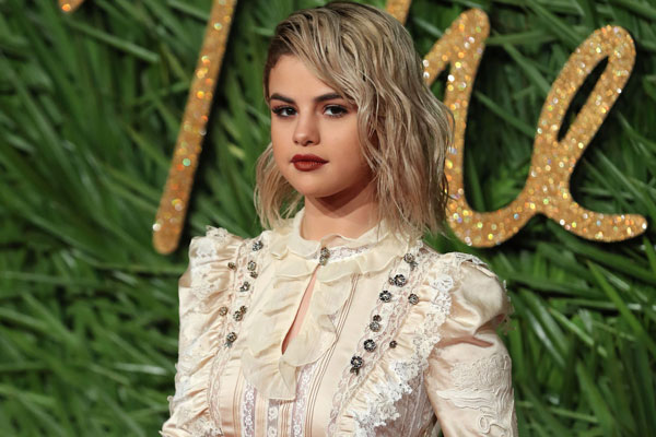 Selena Gomez Siapkan Kado Mewah untuk Justin Bieber