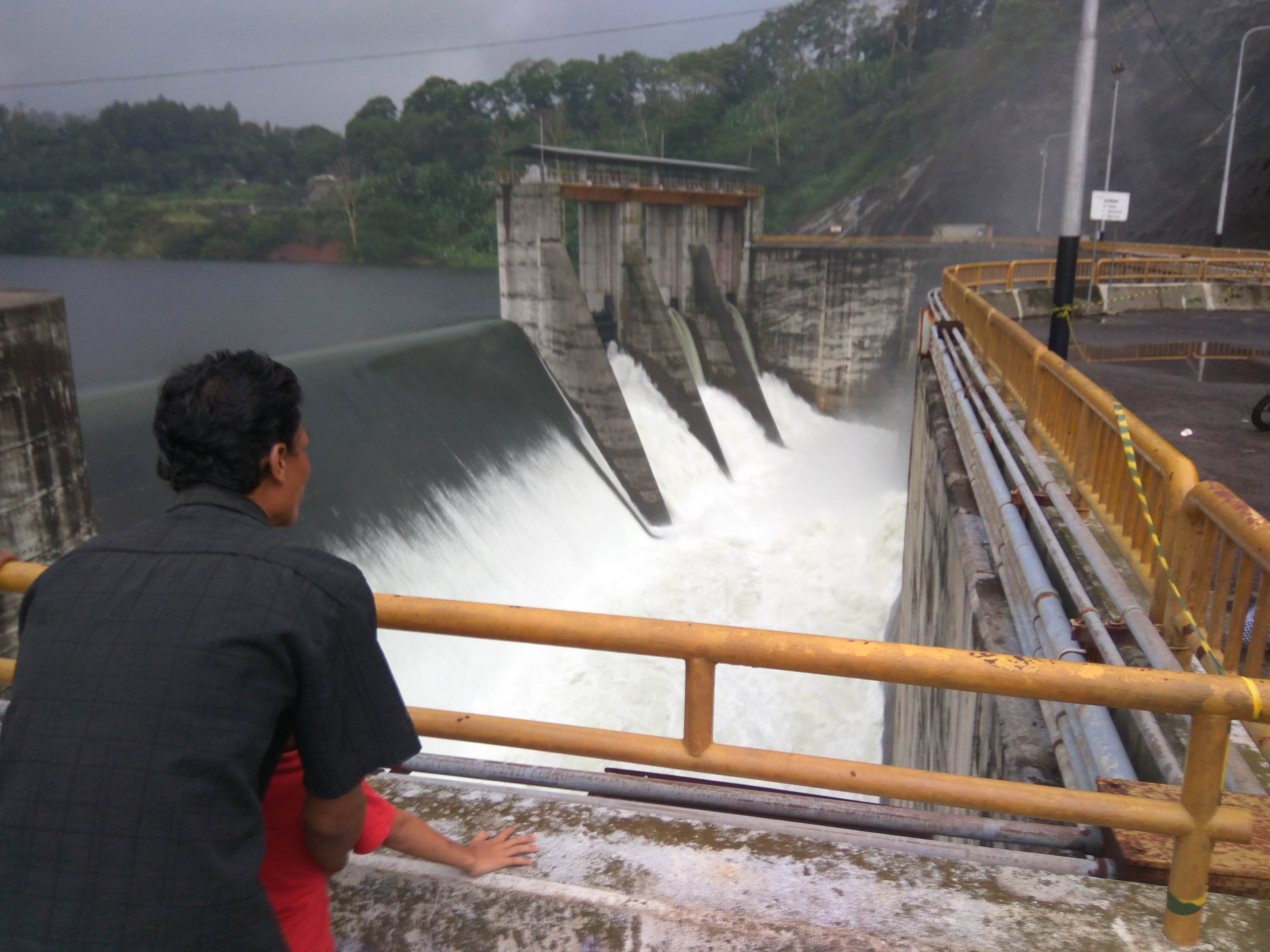 IP Sanguling Akui Air Sungai Citarum tidak Layak untuk Perikanan