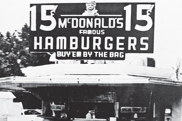 1940:  Restoran Pertama McDonald’s
