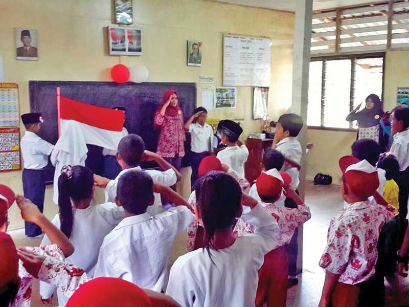 Suasana kelas anak-anak TKI di Sarawak, Malaysia