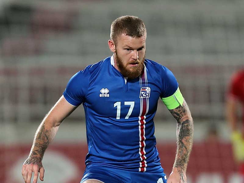 Kapten timnas Islandia Aron Gunnarsson