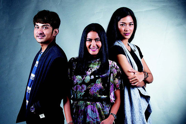 Yoga Pratama, Lola Aamaria, dan Prisia Nasution Pancasila dalam Film Lima