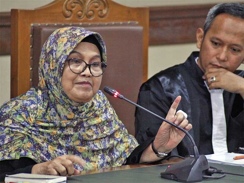 Mantan Menteri Kesehatan yang merupakan terpidana kasus suap alat kesehatan 2005, Siti Fadilah Supari, menjalani sidang peninjauan kembali (PK) kasus pengadaan alat kesehatan di Pengadilan Tipikor Jakarta, mJumat (29/6/2018)
