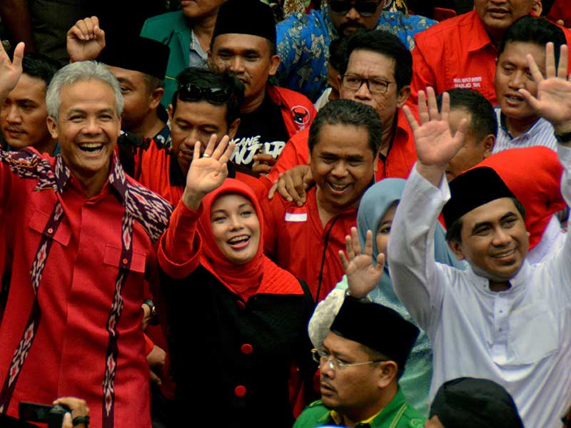 Cagub-cawagub Jawa Tengah Ganjar Pranowo (kiri) dan Taj Yasin (kanan) 