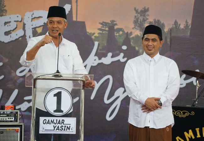 Pasangan Ganjar Pranowo-Taj Yasin Maimoen 
