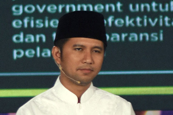 Cawagub Emil Dardak Nyoblos di TPS 03 Surondakan