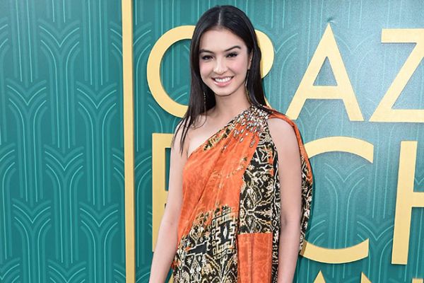 Raline Shah Jalan Hidup dengan Bahagia