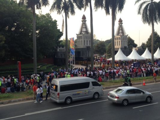 Ribuan orang sudah memenuhi venue acara pembukaan Asian Games 2018 di Gelora Bung Karno (GBK), Jakarta Pusat, Sabtu (18/8/2018)