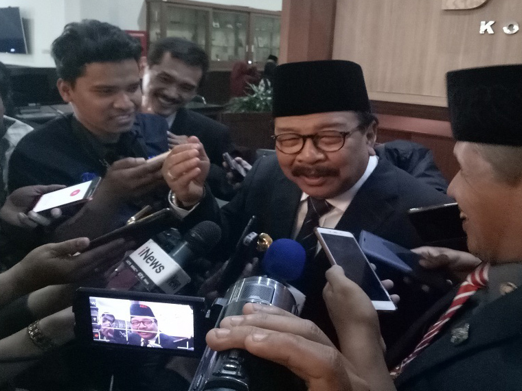 Gubernur Jawa Timur Soekarwo