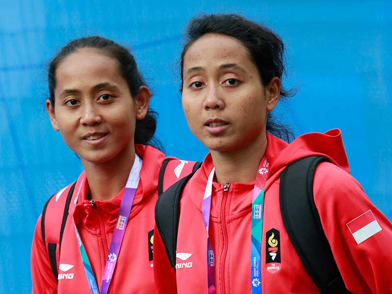 ATLET sepak takraw putri Indonesia, Lena dan Leni