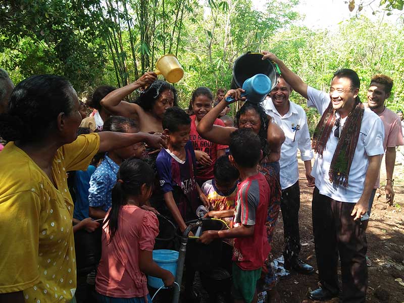 Atasi Kekeringan, Bupati Lembata Resmikan Proyek Air Bersih
