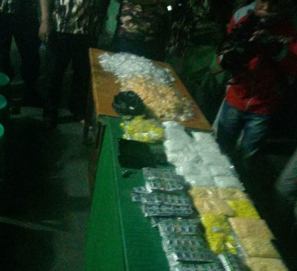 TNI Gerebek Toko Obat Ilegal di Padalarang