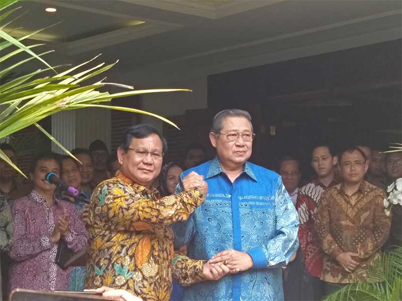 Ketua Umum Partai Demokrat Susilo Bambang Yudhoyono mendatangi kediaman Ketua Umum Partai Gerindra Prabowo Subianto di Jalan Kertanegara, Jakarta Selatan, Senin (30/7).