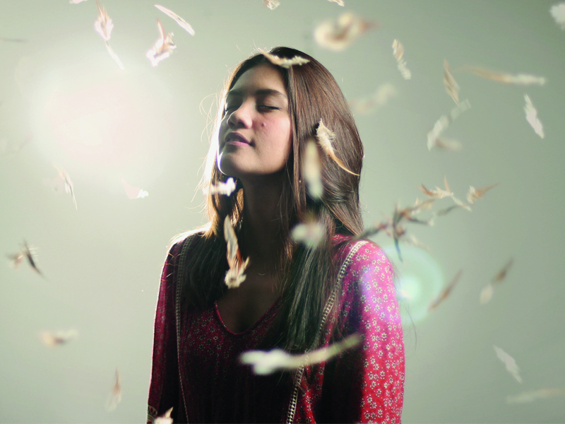 Monita Tahalea Bawakan Lagu RSD untuk Aruna & Lidahnya